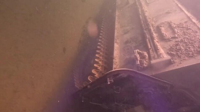 Кадры вездехода, падение которого на одно озера Амудиса привело к гибели пяти человек