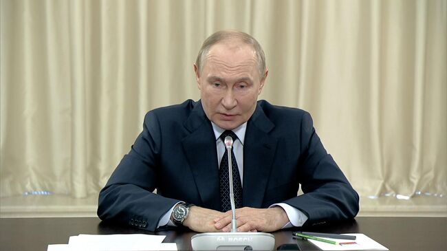 Путин на встрече с лидерами фракций Госдумы