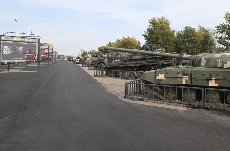 Военная техника, захваченная в зоне специальной военной операции, на открытии экспозиции СВО. Zащитники Отечества на открытой площадке Музея Г.О.Р.А. в Парке Победы в Москве