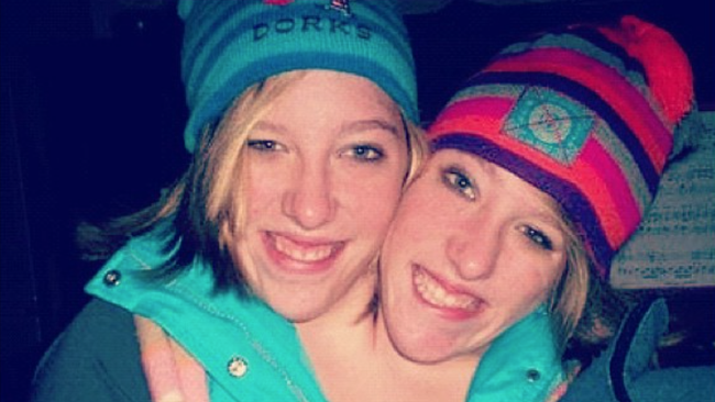 Сестры Хенсел