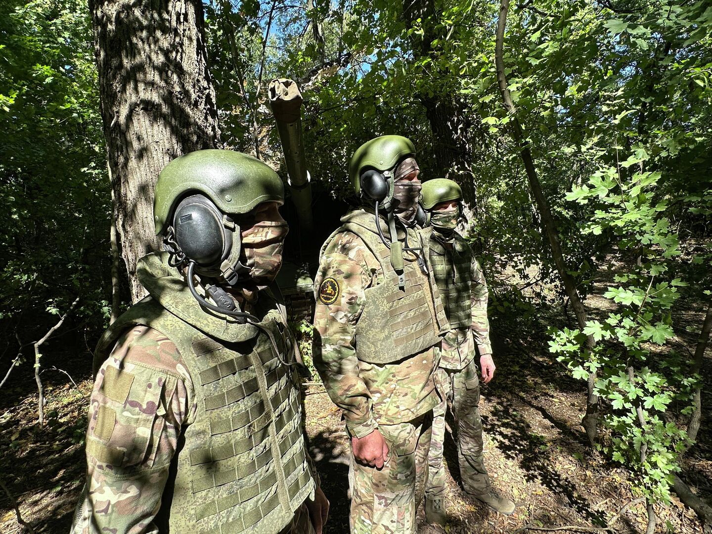 Танковый экипаж перед получением боевой задачи Танковый экипаж перед получением боевой задачи