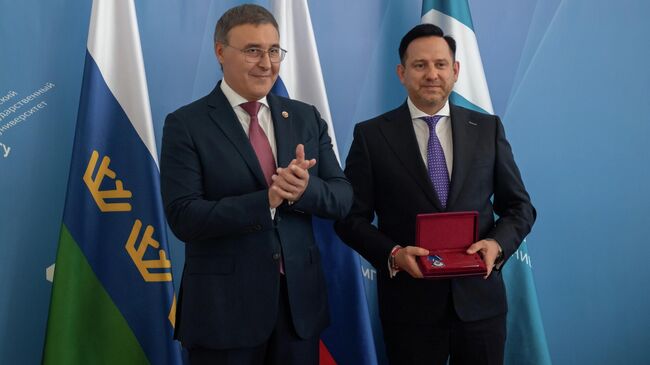 Министр науки и высшего образования России Валерий Фальков и ректор ТюмГУ Иван Романчук Министр науки и высшего образования России Валерий Фальков и ректор ТюмГУ Иван Романчук