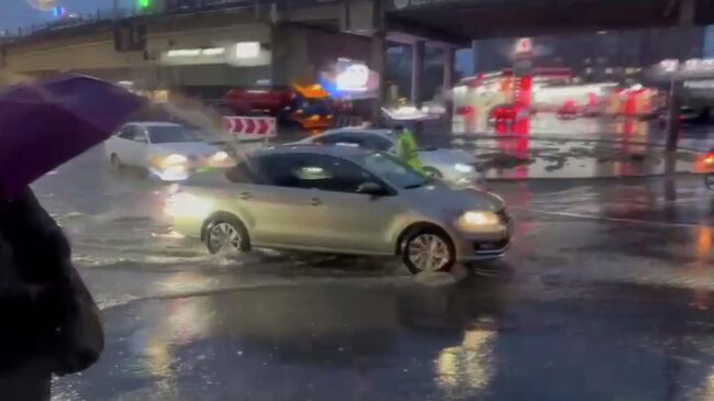 Последствия ливня в Махачкале. Кадр видео