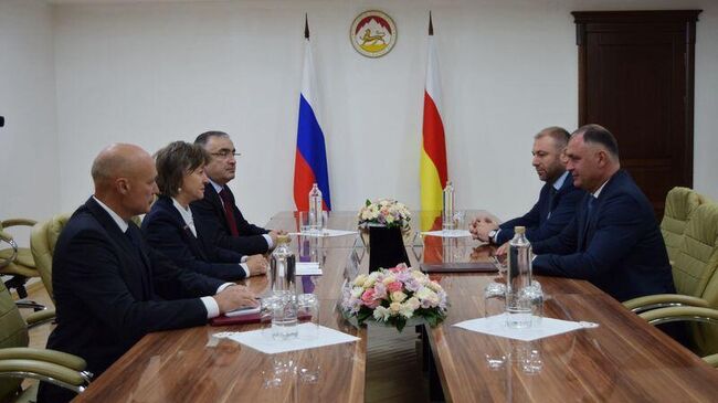 Встреча генерального директора Российского экспортного центра Вероники Никишиной и Президента Республики Южная Осетия Алана Гаглоева