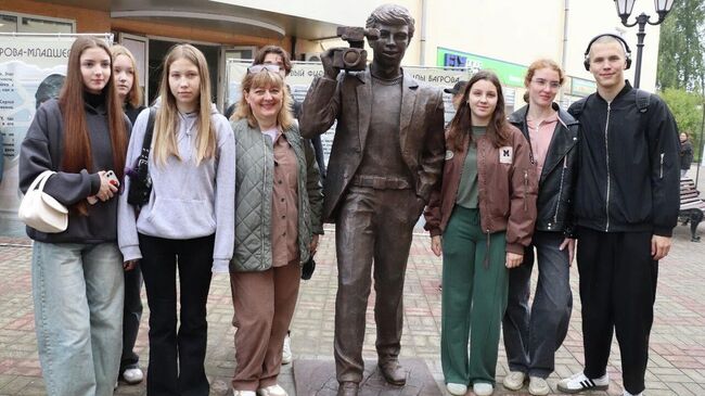 Памятник Сергею Бодрову-младшему в Приозерске Ленинградской области