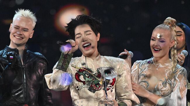 Дык Фук - победитель международного музыкального конкурса Интервидение в Москве Дык Фук - победитель международного музыкального конкурса Интервидение в Москве