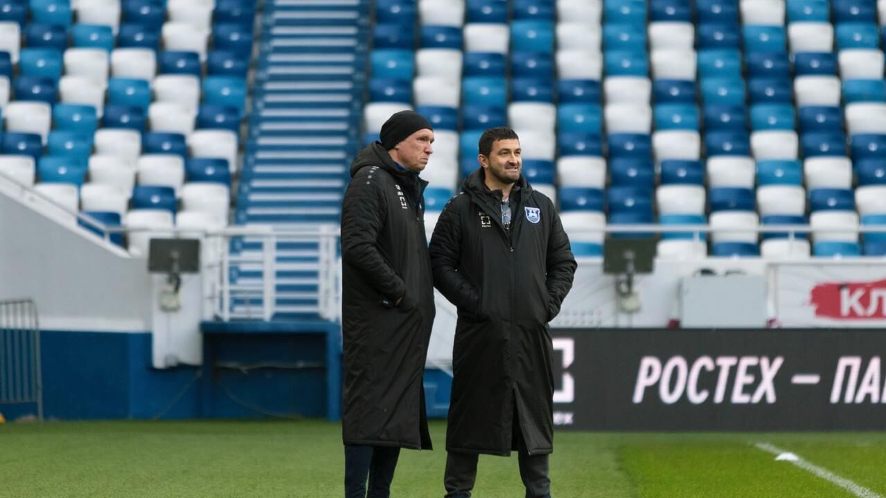 Главный тренер ФК Балтика Андрей Талалаев (слева) и генеральный директор калининградцев Равиль Измайлов - РИА Новости, 1920, 21.09.2025