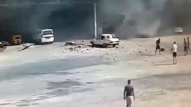 Последствия взрыва на оптовом рынке в турецкой провинции Анталья. Кадр записи камеры видеонаблюдения