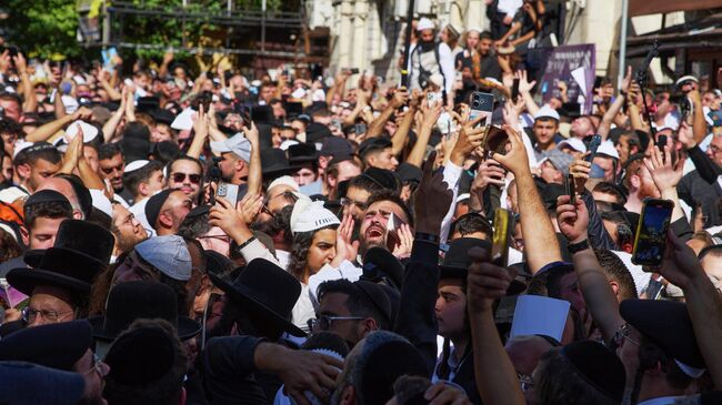 Паломники-хасиды во время празднования Рош а-Шана в городе Умань. 22 сентября 2025