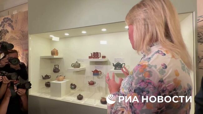 Мария Захарова о коллекции исинских чайников