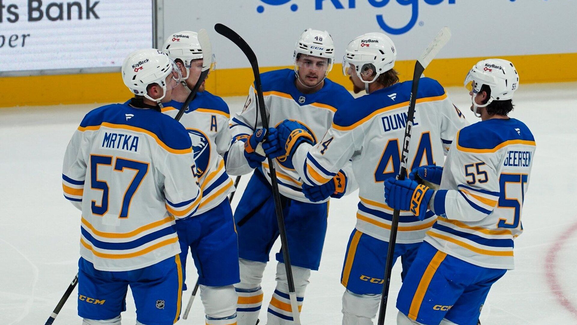 Хоккеисты клуба НХЛ Баффало Сейбрз - РИА Новости, 1920, 23.09.2025