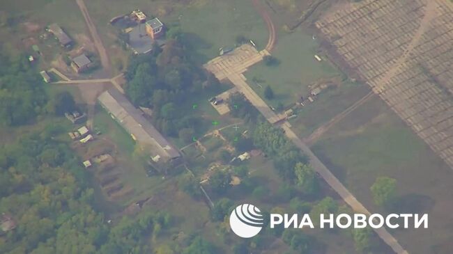 Кадры ударов дронами Герань-2 по инфраструктуре аэродрома ВСУ в Сумской области