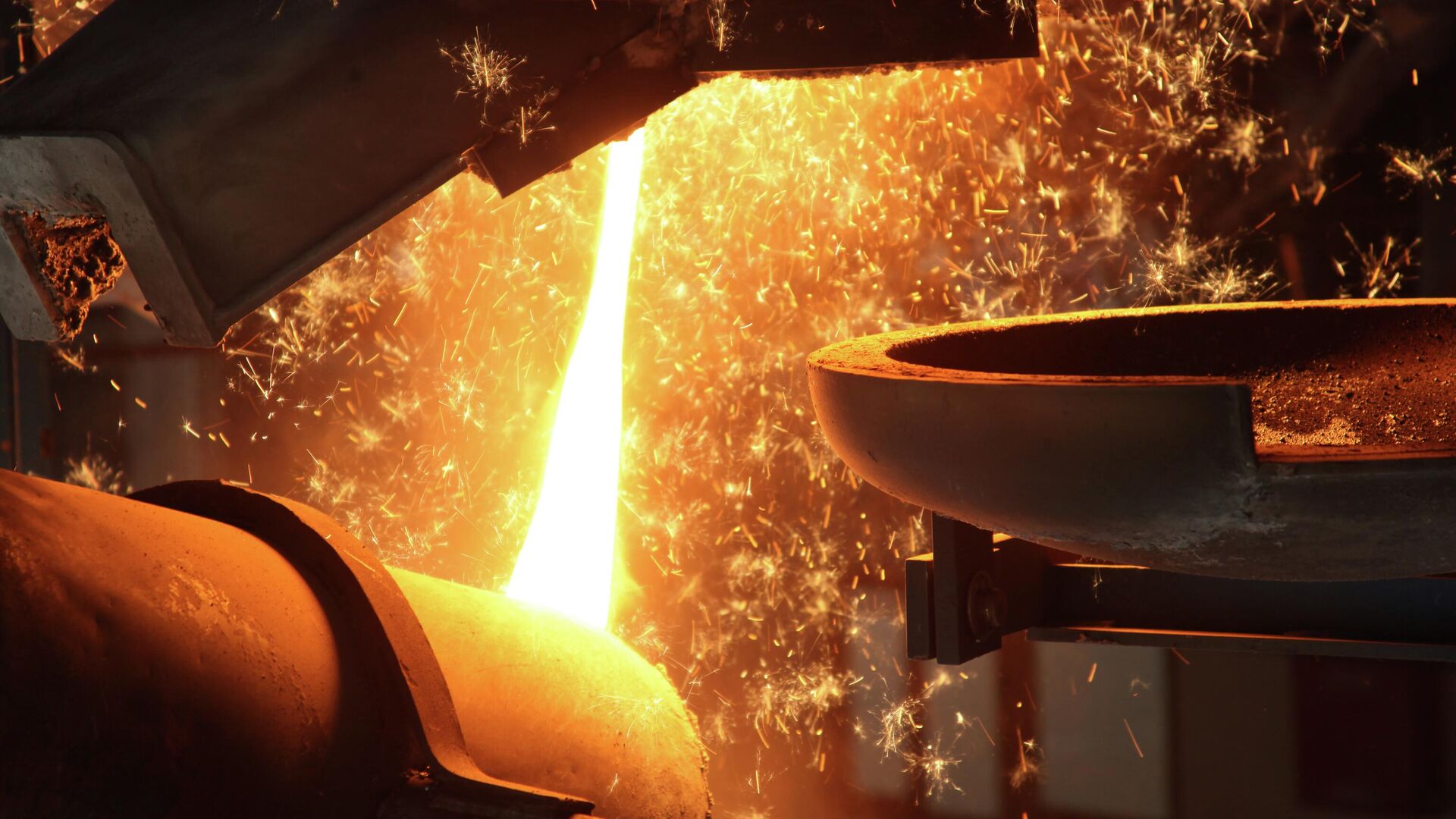 Производство алюминия Производство алюминия - РИА Новости, 1920, 24.09.2025