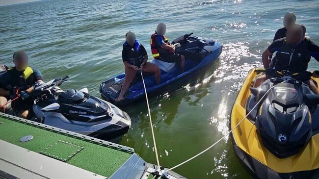 Шестеро граждан Польши нарушили водную границу России в Вислинском заливе Балтийского моря