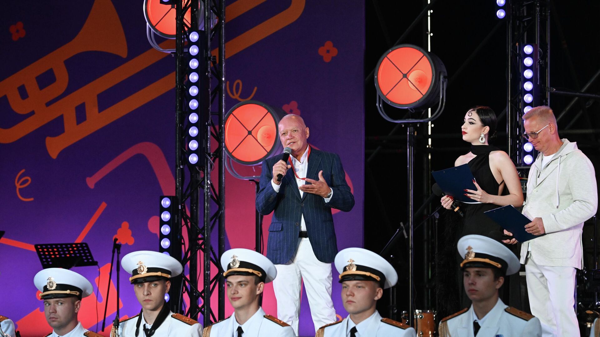 Генеральный директор медиагруппы Россия сегодня Дмитрий Киселев на II Международном джазовом фестивале Геленджик-молодое - РИА Новости, 1920, 23.09.2025