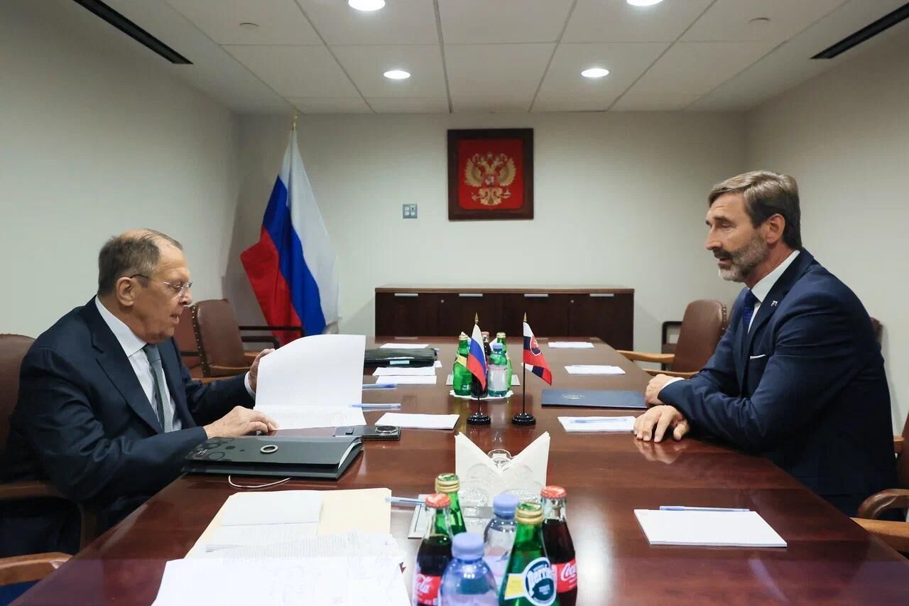 Сергей Лавров проводит встречу с министром иностранных дел Словакии Юраем Бланаром на полях мероприятий недели высокого уровня 80-й сессии Генеральной Ассамблеи ООН