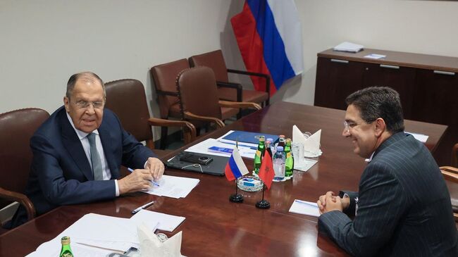 Министр иностранных дел РФ Сергей Лавров проводит встречу с главой МИД Марокко Насером Буритой