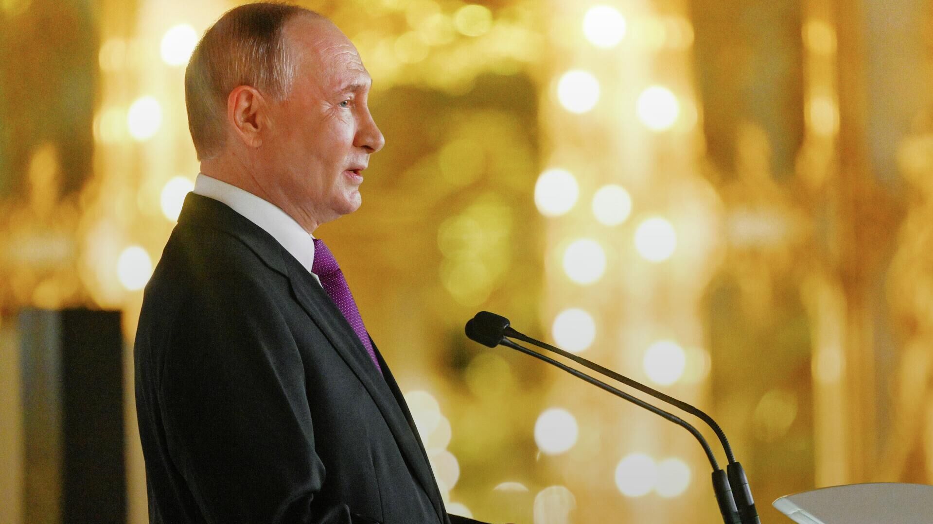 Путин на форуме Мировая атомная неделя - РИА Новости, 1920, 25.09.2025