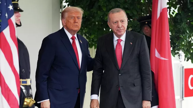 Дональд Трамп приветствует Реджепа Тайипа Эрдогана