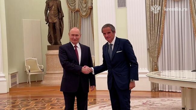 Встреча Владимира Путина с генеральным директором МАГАТЭ Рафаэлем Гросси