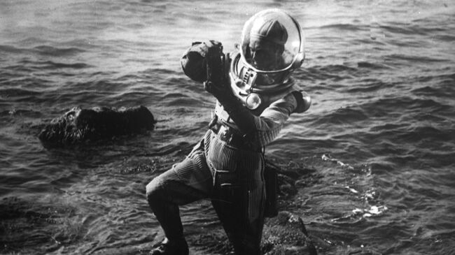 Кадр из фильма Планета бурь