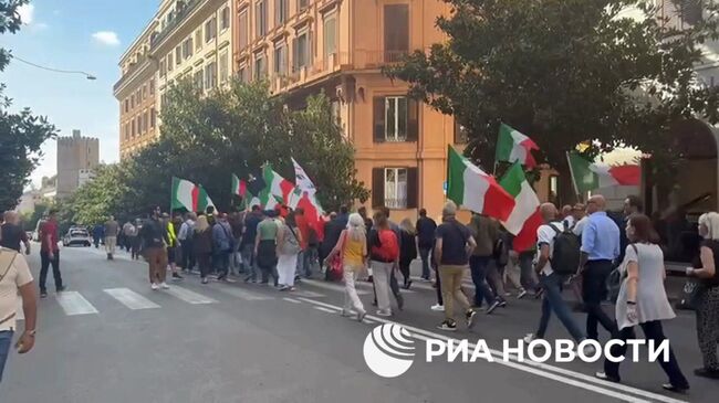 Протестное шествие против политики ЕС в Риме
