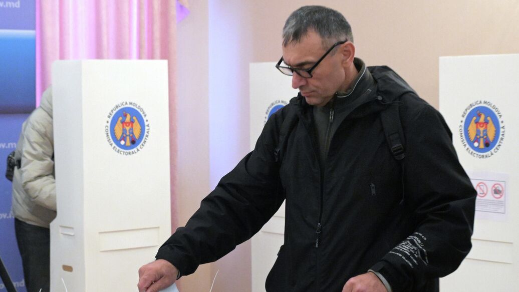 Правящая в Молдавии ПДС потеряла десять мест в парламенте по итогам выборов