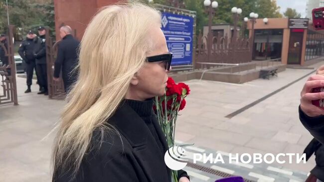 Невосполнимая утрата для страны и для кинематографа. Лариса Долина о Тигране Кеосаяне Невосполнимая утрата для страны и для кинематографа. Лариса Долина о Тигране Кеосаяне