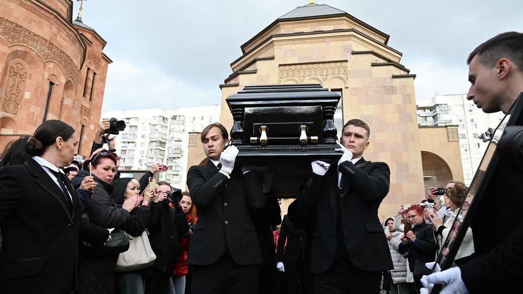 В Москве завершилась церемония прощания с Кеосаяном