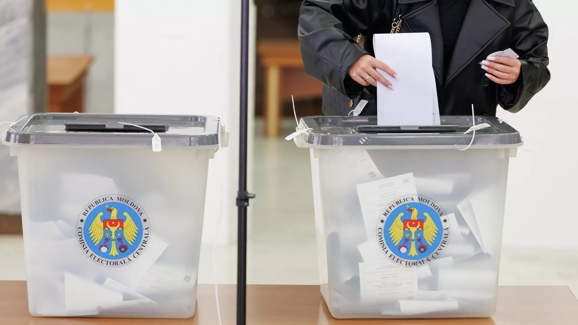 Voting di Stasiun Polling untuk Penduduk Transnistria Selama Pemilihan Parlemen - Ria Novosti, 1920, 09/29/2025