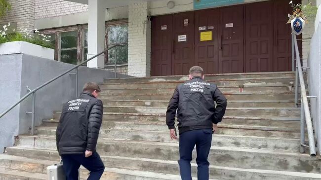 Сотрудники СК России по Архангельской области на месте происшествия в техникуме