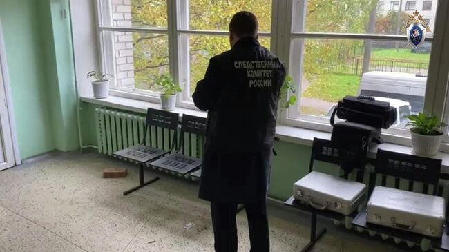 Сотрудники СК России по Архангельской области на месте происшествия в техникуме