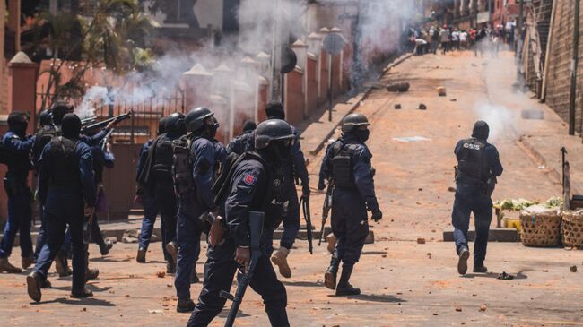 Протесты против отключения воды и электричества на Мадагаскаре