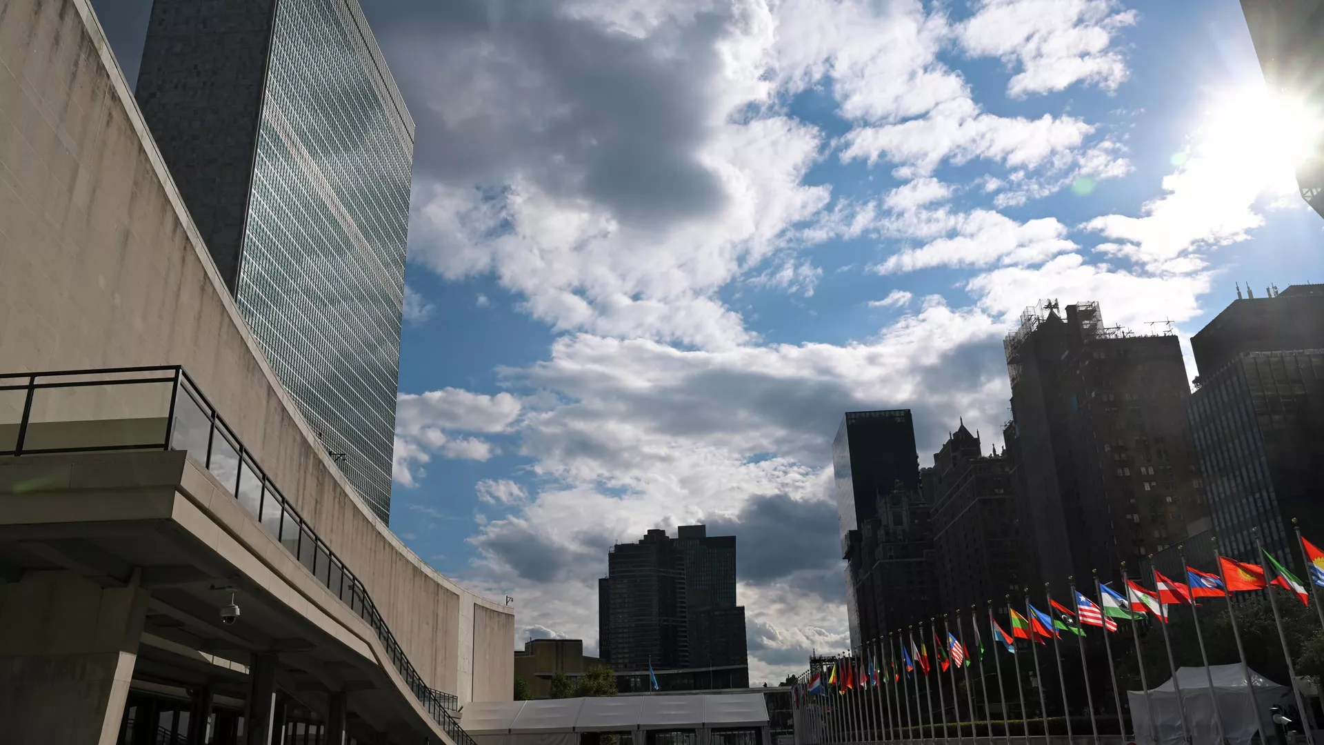 Офис генсека ООН выступил против ядерных испытаний на фоне заявлений Трампа Офис генсека ООН выступил против ядерных испытаний на фоне заявлений Трампа