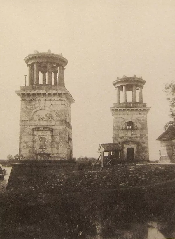 Пристань с башнями в усадьбе Грузино (1815 год)