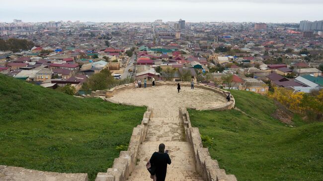 Вид на Дербент