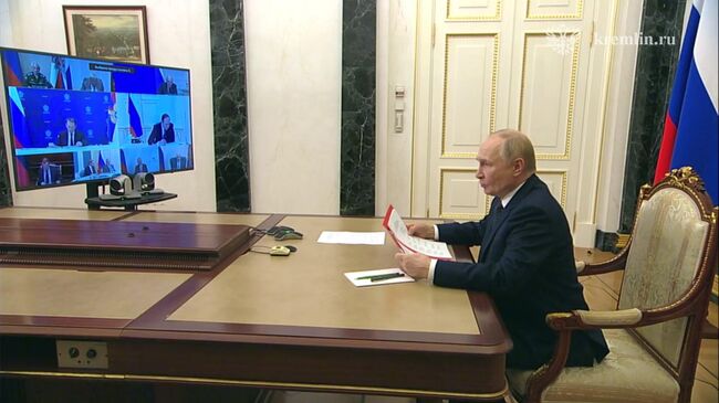 Путин на встрече с постоянными членами Совбеза РФ Путин на встрече с постоянными членами Совбеза РФ