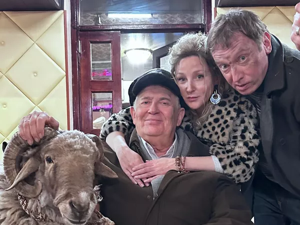 Актеры Юрий Стоянов, Ольга Медынич и Михаил Трухин