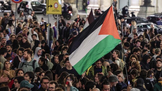 Протест против нападения Израиля на Флотилии стойкости в Риме