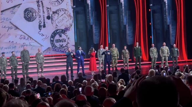 Песня в исполнении главы Минпросвещения Кравцова и педагогов-участников СВО Песня в исполнении главы Минпросвещения Кравцова и педагогов-участников СВО