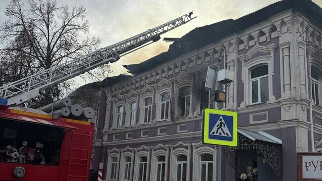 Ликвидация пожара в административном здании в Нижегородской области