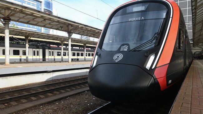 Запуск юбилейного черного поезда Иволга 4.0 в Москве