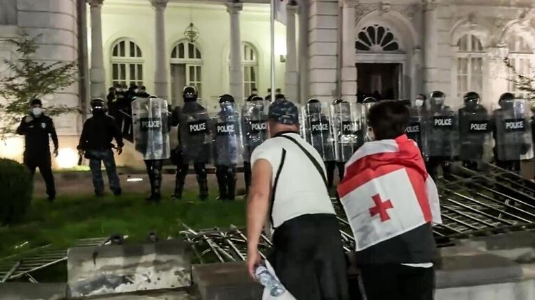 Митинг оппозиции в Тбилиси