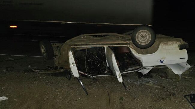 На месте ДТП с участием легковушки и большегруза в Забайкалье