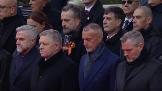 Кадр трансляции торжественных мероприятий по случаю годовщины Карпатско-Дуклинской операции 1944 года