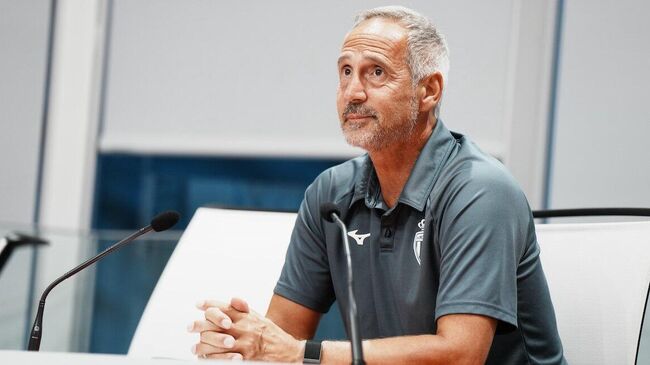 Тренер Ади Хюттер