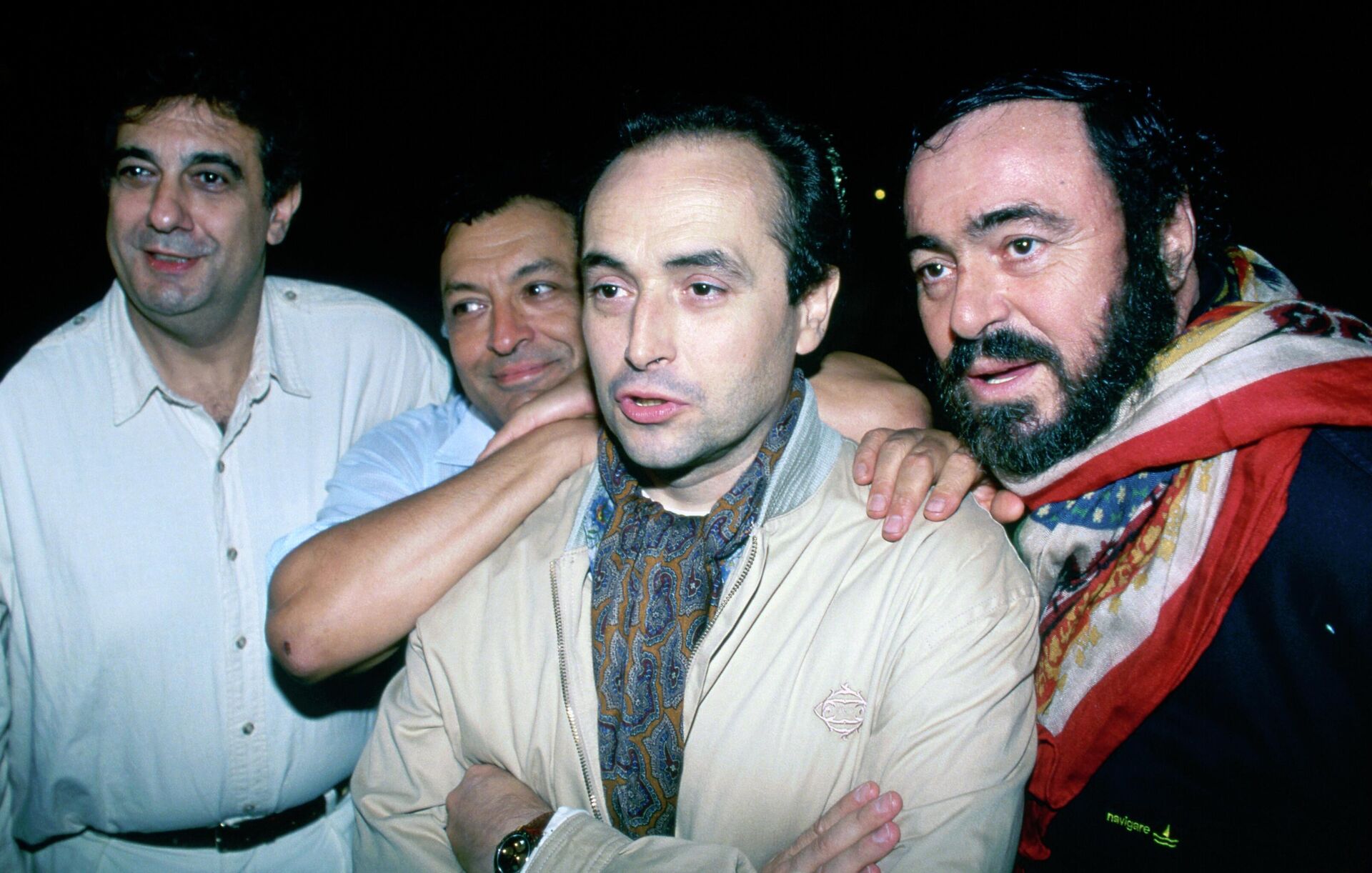 Лучано Паваротти с испанскими тенорами Пласидо Доминго и Хосе Каррерасом, термы Каракалла, Италия, 1990 год Лучано Паваротти с испанскими тенорами Пласидо Доминго и Хосе Каррерасом, термы Каракалла, Италия, 1990 год