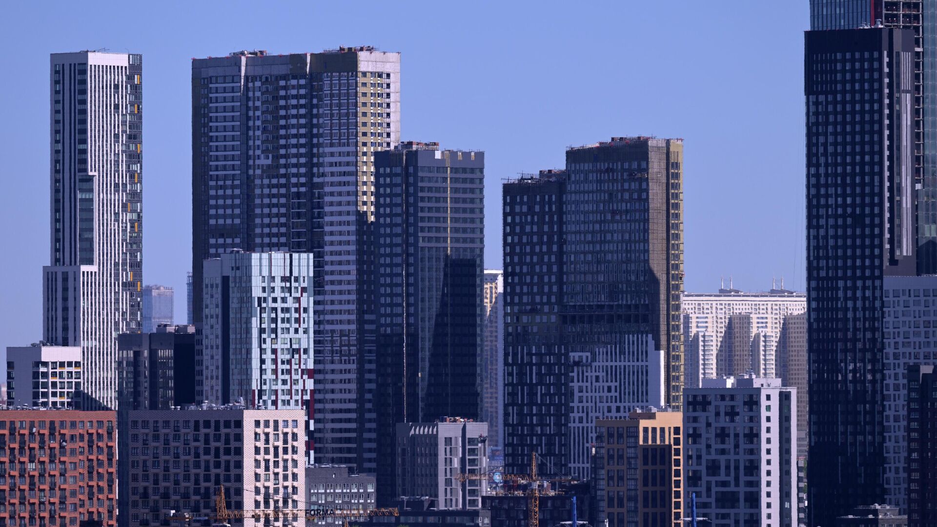 "Метриум": доля массовых новостроек в Москве впервые сократилась до 30%