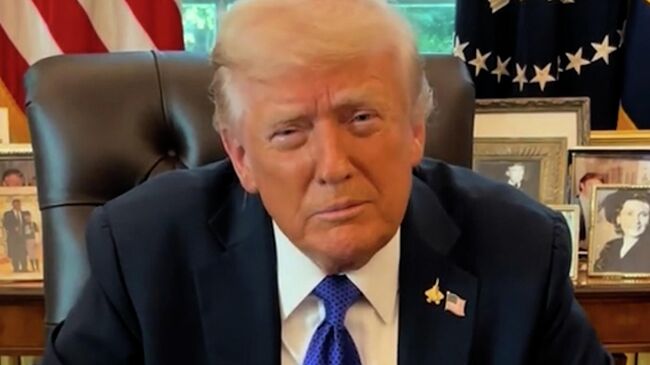 Трамп заявил, что спас TikTok и молодежь перед ним в долгу 