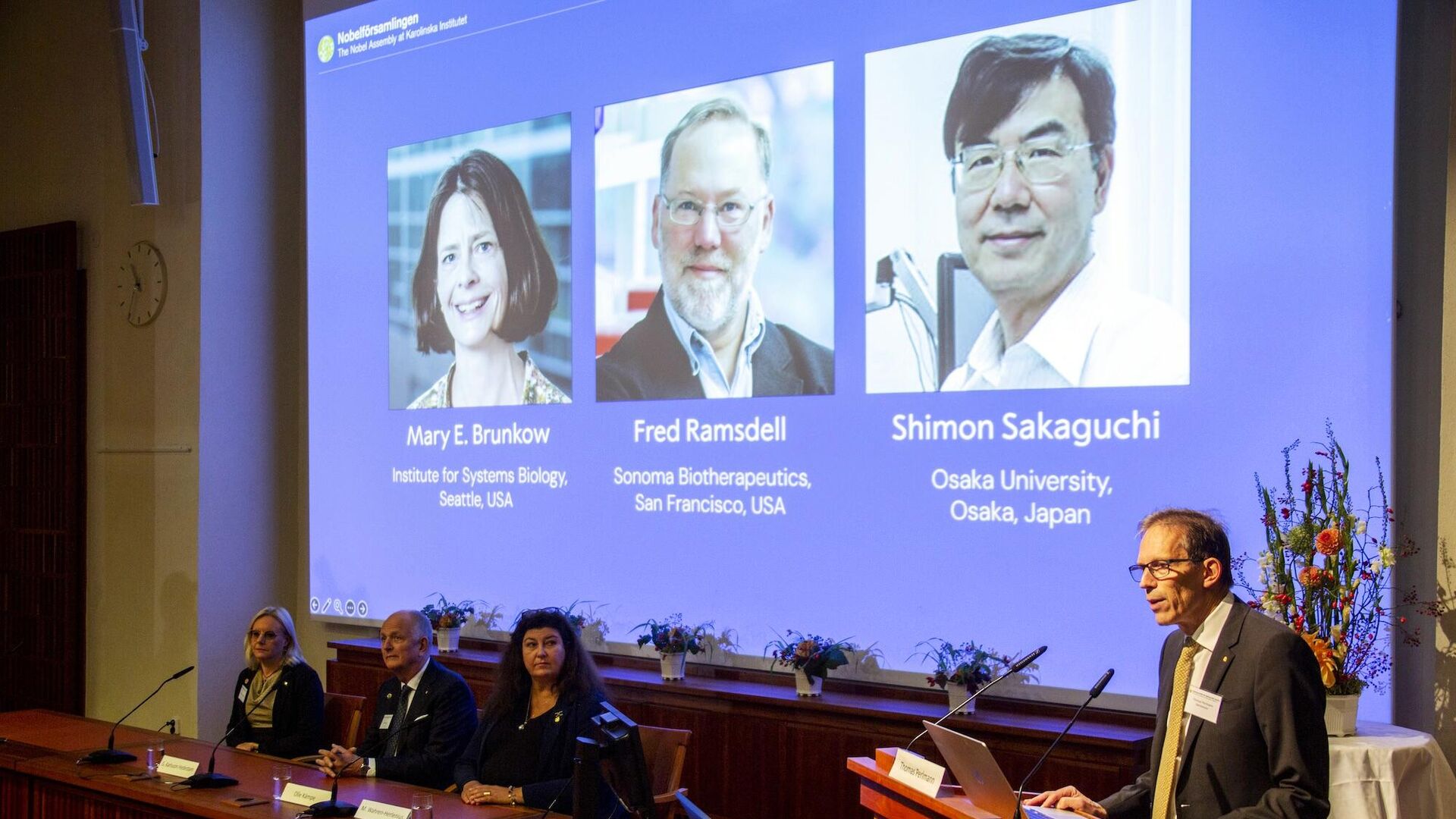 Нобелевскую премию в области физиологии и медицины присудили Мэри Брунков, Фреду Рамсделлу и Шимону Сакагучи - РИА Новости, 1920, 06.10.2025